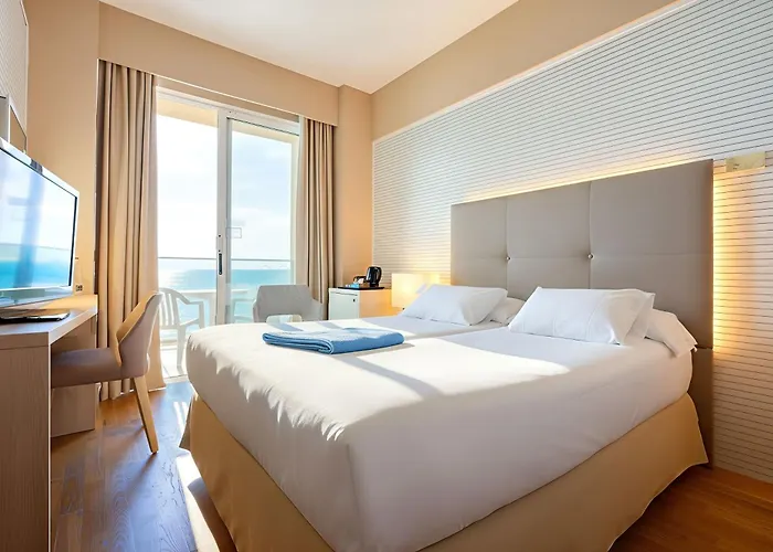 Bull Reina Isabel & Hotell Las Palmas de Gran Canaria