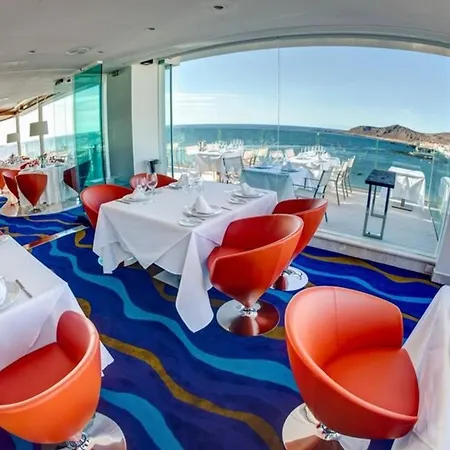 Hotel Bull Reina Isabel&spa 4*