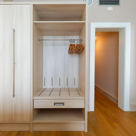 Bull Reina Isabel & Hotel 4*