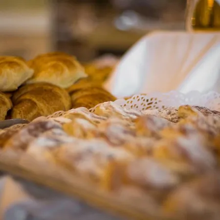 Bull Reina Isabel & 4*