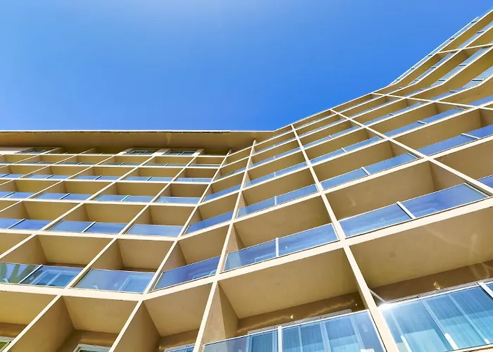 Bull Reina Isabel&spa 4*