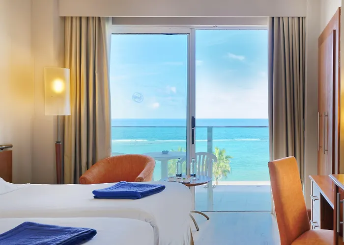 Bull Reina Isabel&spa Hotel