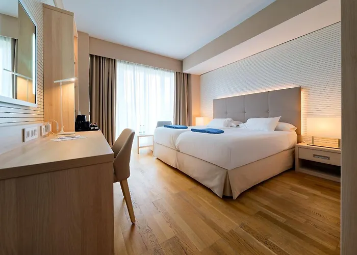 Bull Reina Isabel&spa Hotel 4*