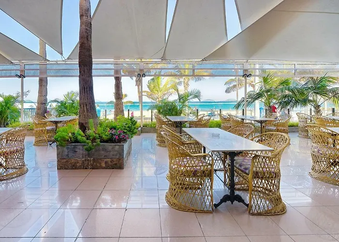 Hotel Bull Reina Isabel&spa 4*